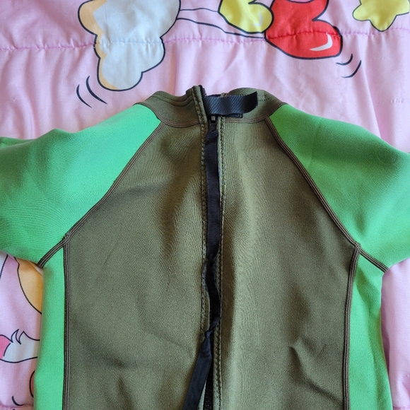 Kids Camo Wetsuit Size 8 - Picture 9 of 9